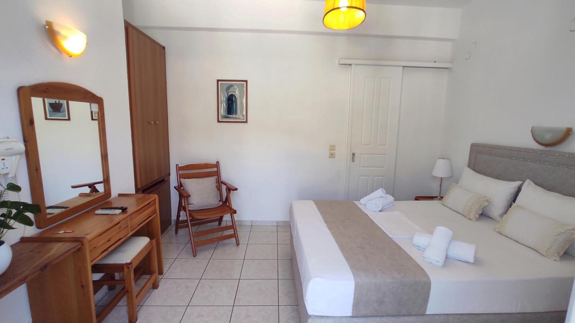 Astrofegia Rooms And Apartments Kamares  Zewnętrze zdjęcie